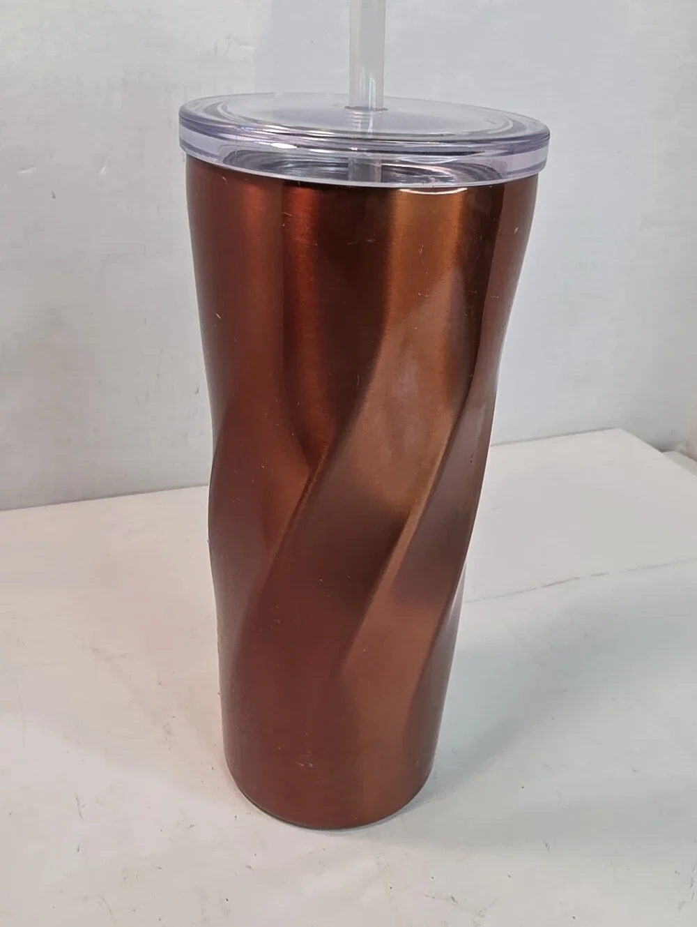Dunkin' Donuts Fall 2022 Collection 24 oz Bronze Insulated Swirl Tumbler.